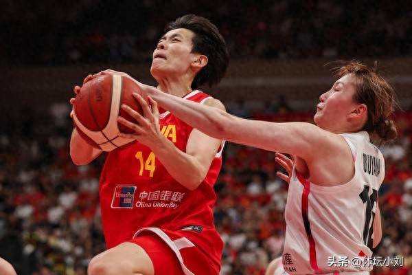 上海女篮勇夺胜利，雄心万丈闯入决赛