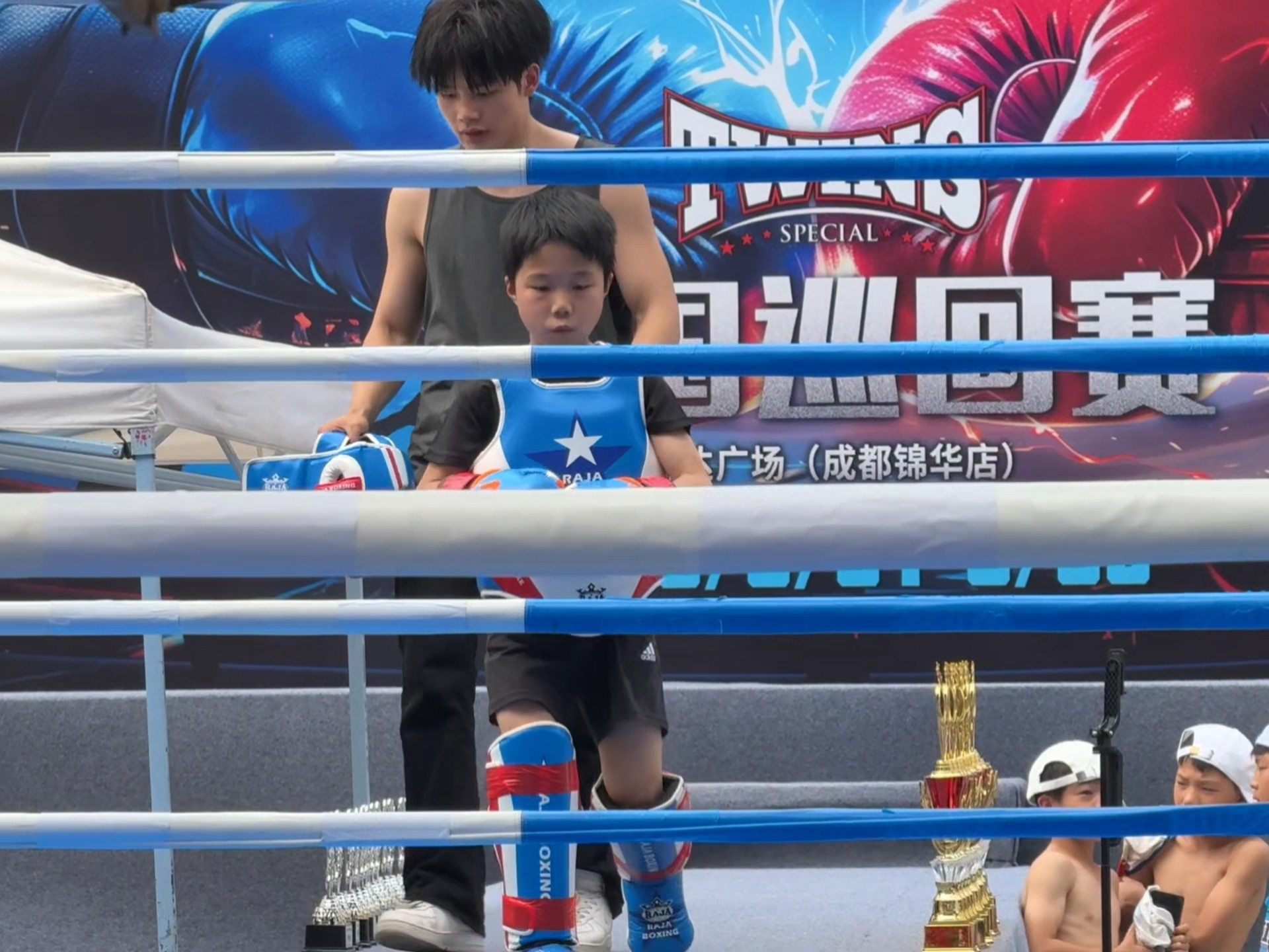 比赛中的激烈对抗让人欲罢不能