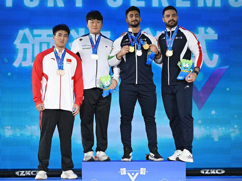 aoa体育体育网页版入口-关于俄罗斯举重选手力压群雄，夺取桂冠的信息