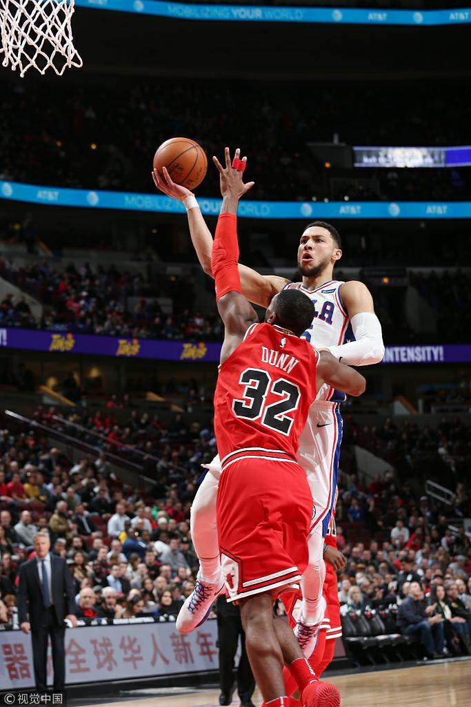 aoa体育体育app下载-76人擒下老鹰，取得两连胜