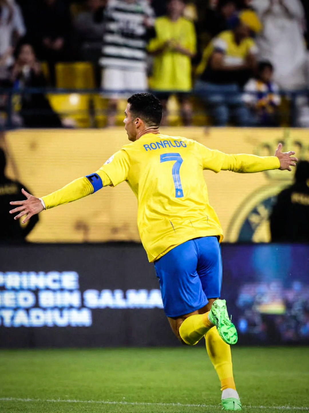 南北对决引人瞩目，胜者晋级