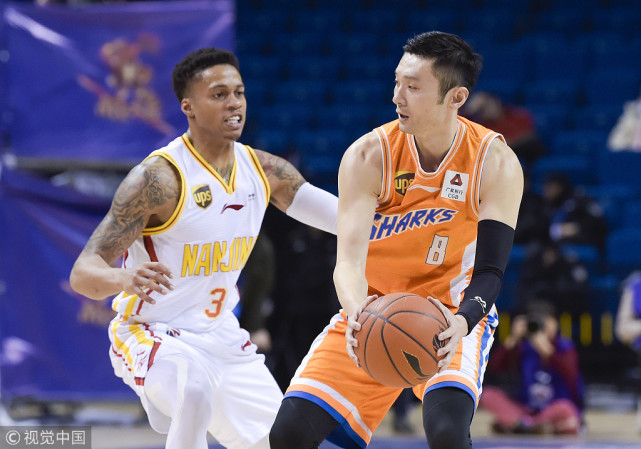 关于关键时刻，冲刺季后赛资格的对决即将余热的信息