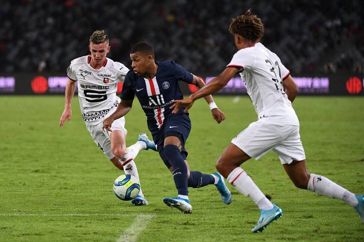 关于南特主场大胜布雷斯特,法国联赛排名攀升的信息 关于南特主场大胜布雷斯特,法国联赛排名攀升的信息