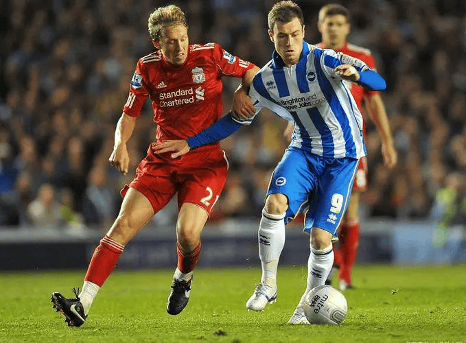 曼城硬战胜伯恩茅斯，称霸英超的简单介绍