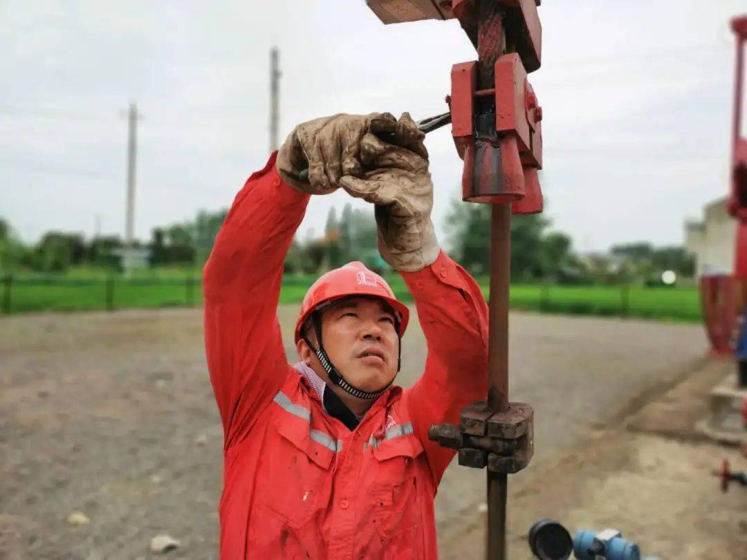 包含谁能笑到最后，关键时刻真金不怕火炼的词条