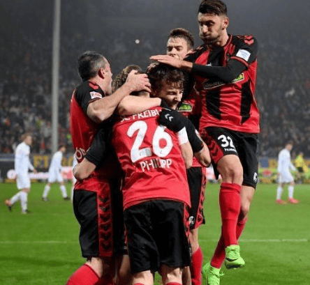 拜仁慕尼黑遭遇悲惨溃败，输给了弗赖堡的简单介绍