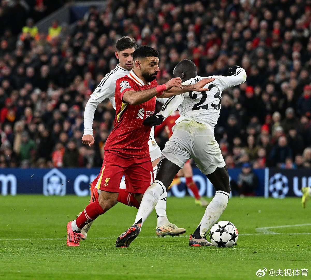 aoa体育体育直播-利物浦击败巴黎，漂亮进军欧冠四强